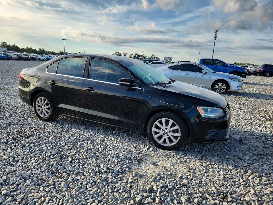 Продажа на аукционе авто 2013 Volkswagen Jetta, vin: 3VWDX7AJ0DM256054, номер лота: 70428656