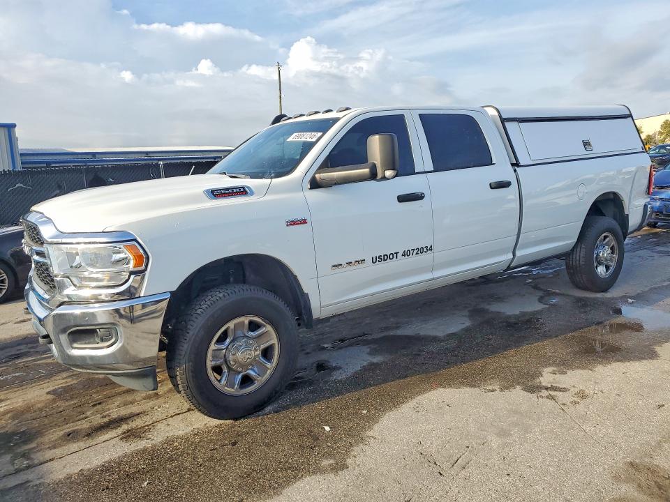 Продажа на аукционе авто 2022 Ram 2500, vin: 3C6UR5HJ0NG365824, номер лота: 69081246