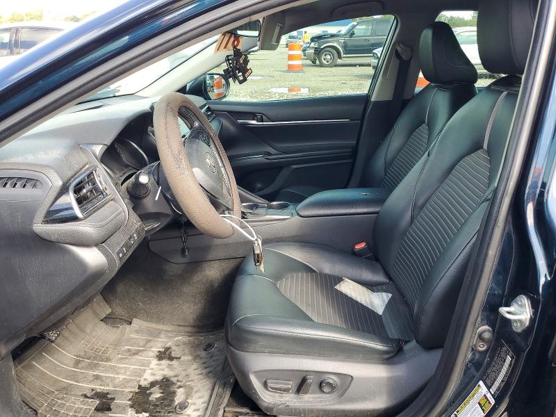 69112616 :رقم المزاد ، 4T1G11AK1MU545054 vin ، 2021 Toyota Camry مزاد بيع