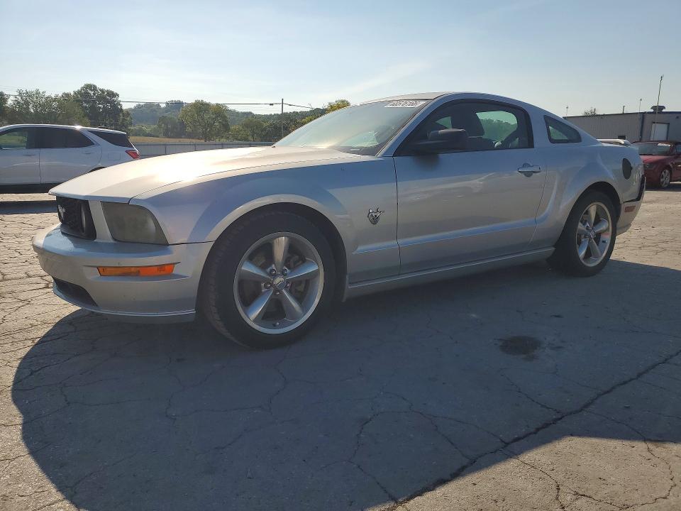 68576166 :رقم المزاد ، 1ZVHT82H695123942 vin ، 2009 Ford Mustang مزاد بيع