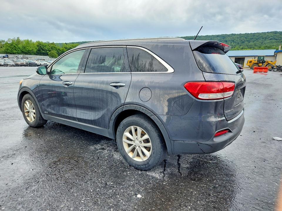 67045176 :رقم المزاد ، 5XYPGDA37HG258919 vin ، 2017 Kia Sorento مزاد بيع