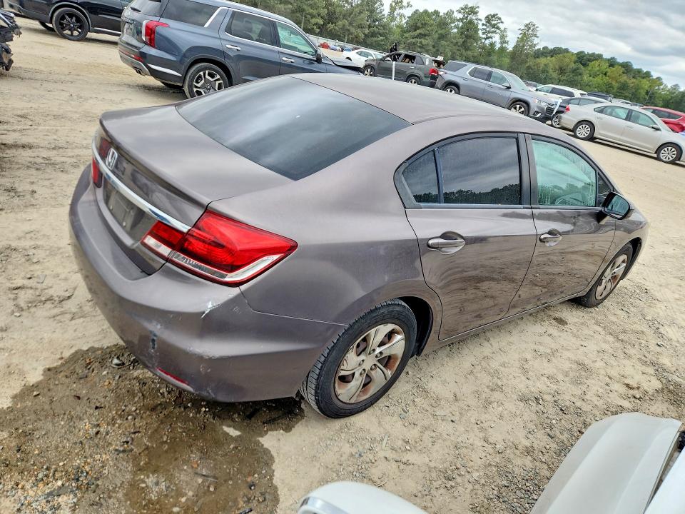 70597076 :رقم المزاد ، 19XFB2F57FE261970 vin ، 2015 Honda Civic مزاد بيع