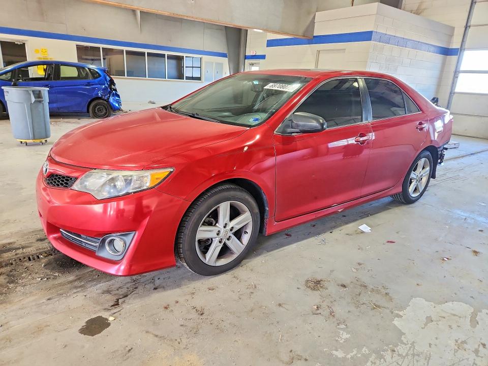 2014 Toyota Camry მანქანა იყიდება აუქციონზე, vin: 4T1BF1FK8EU764616, აუქციონის ნომერი: 69708076