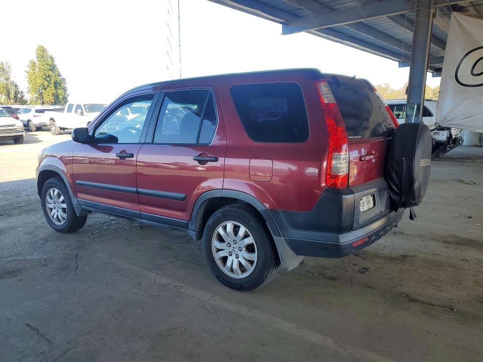 69061596 :رقم المزاد ، JHLRD78885C024604         vin ، 2005 Honda Cr-v مزاد بيع