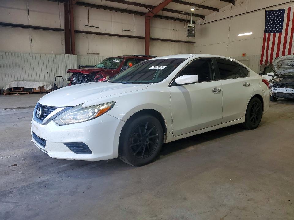 Продажа на аукционе авто 2017 Nissan Altima, vin: 1N4AL3AP0HC203219, номер лота: 70157036