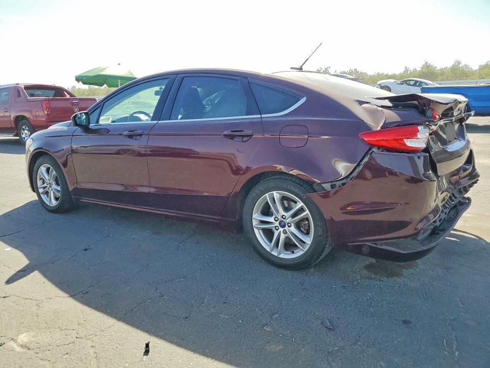 68443076 :رقم المزاد ، 3FA6P0HD6JR167998 vin ، 2018 Ford Fusion مزاد بيع