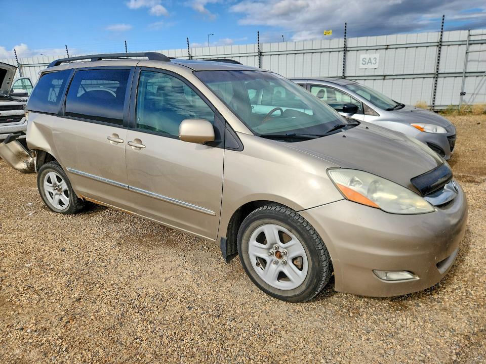 2006 Toyota Sienna მანქანა იყიდება აუქციონზე, vin: 5TDZA22C66S497424, აუქციონის ნომერი: 68058476