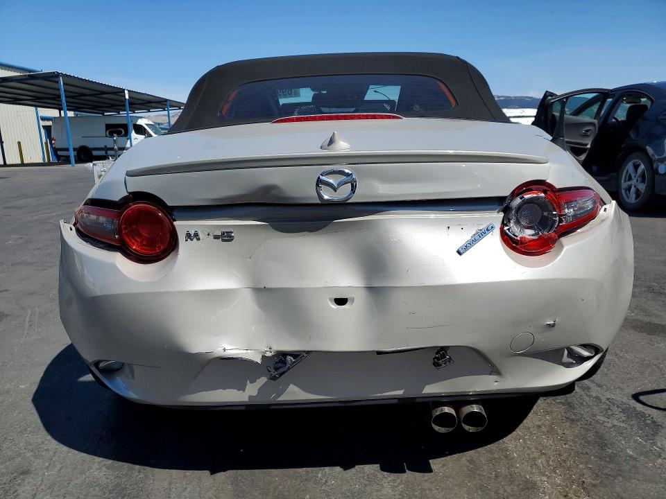 Продажа на аукционе авто 2023 Mazda Mx-5 Miata, vin: JM1NDAD70P0558576, номер лота: 69983146