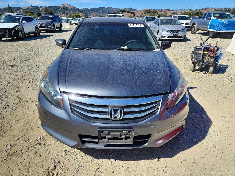 67878756 :رقم المزاد ، 1HGCP2F6XBA011330 vin ، 2011 Honda Accord مزاد بيع