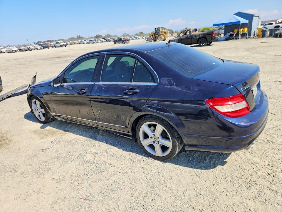 70109806 :رقم المزاد ، WDDGF5EB1AR121482 vin ، 2010 Mercedes-benz C مزاد بيع