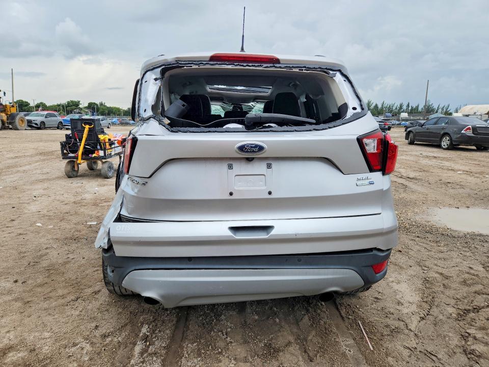 2019 Ford Escape მანქანა იყიდება აუქციონზე, vin: 1FMCU9HD0KUA57254, აუქციონის ნომერი: 67854196