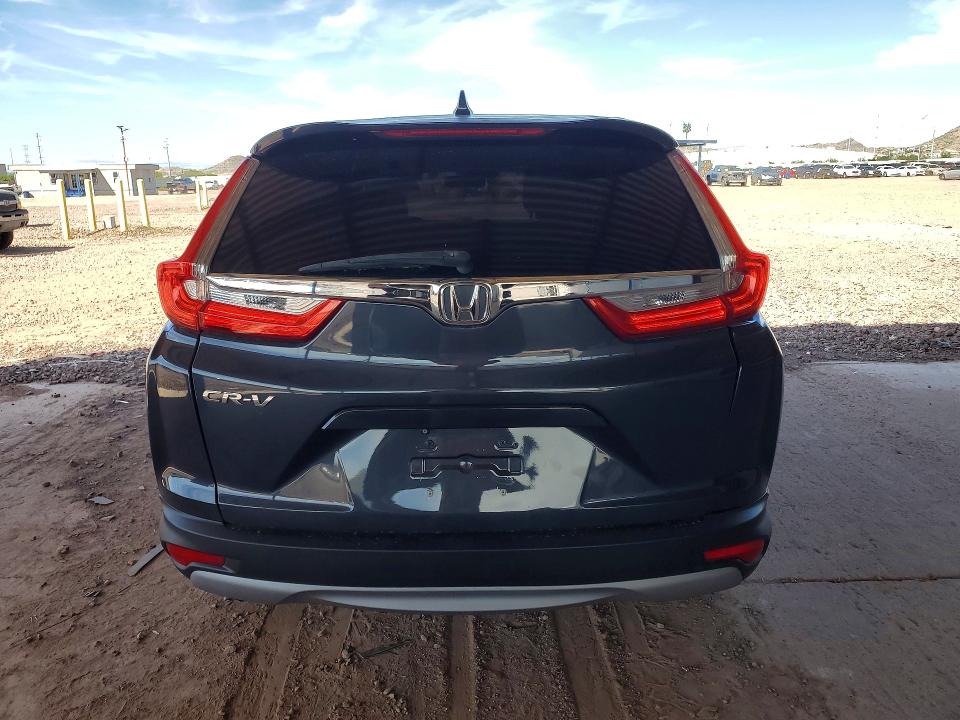 70141846 :رقم المزاد ، 7FARW1H5XJE055977 vin ، 2018 Honda Cr-v مزاد بيع