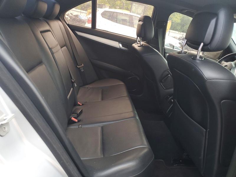 71242116 :رقم المزاد ، WDDGF81XX8F119003 vin ، 2008 Mercedes-benz C مزاد بيع