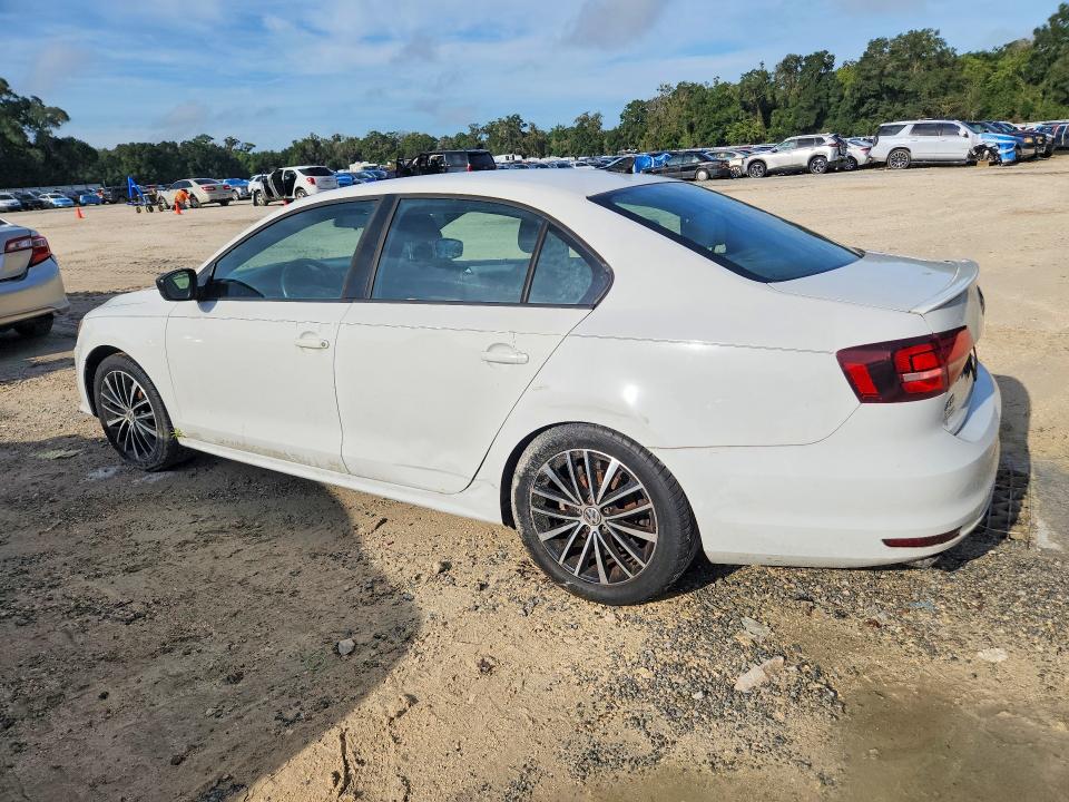 68295316 :رقم المزاد ، 3VWD17AJ7GM240455 vin ، 2016 Volkswagen Jetta مزاد بيع
