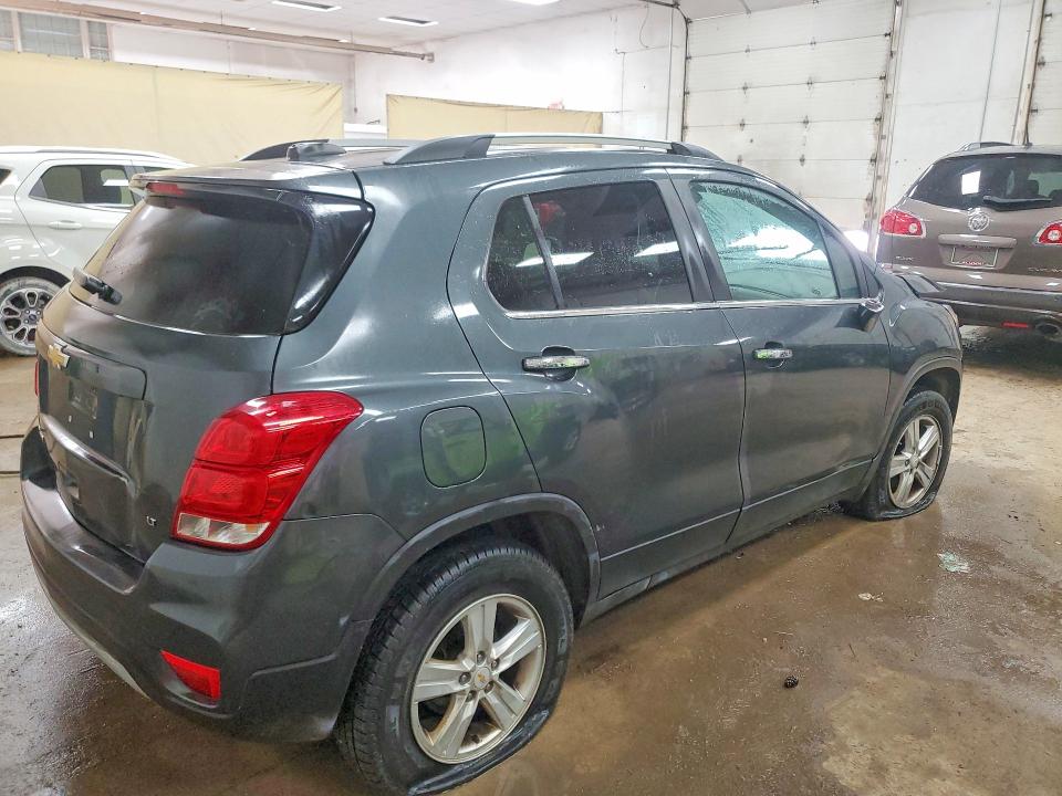 68157146 :رقم المزاد ، KL7CJPSB6JB717572 vin ، 2018 Chevrolet Trax مزاد بيع