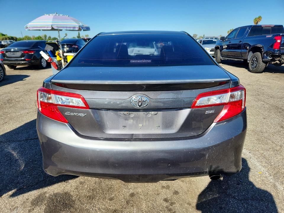 2014 Toyota Camry მანქანა იყიდება აუქციონზე, vin: 4T1BF1FK4EU812077, აუქციონის ნომერი: 68617416