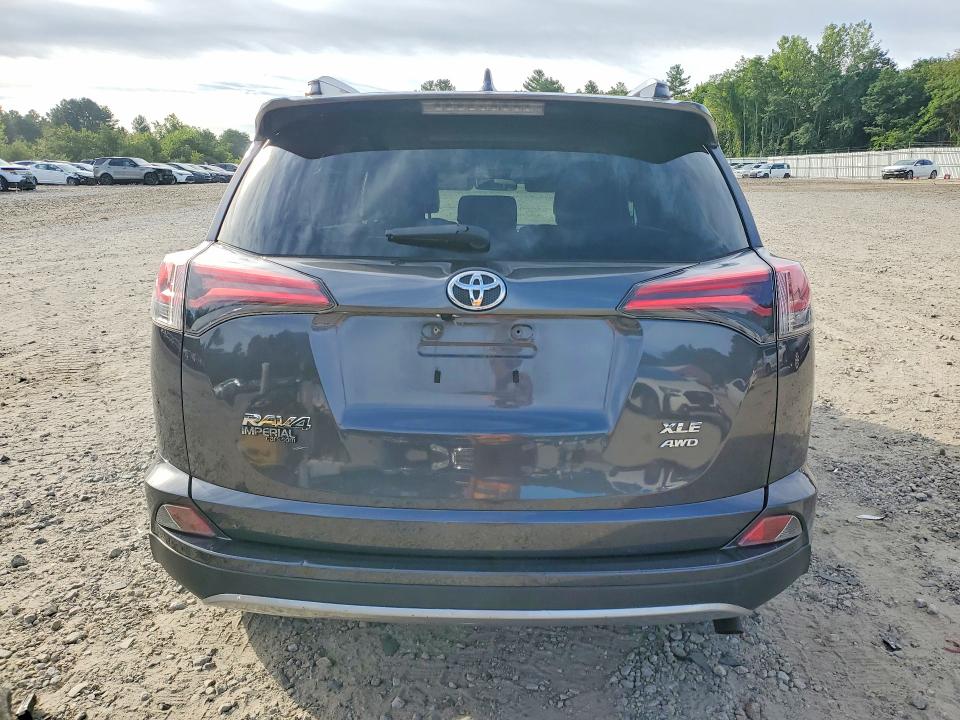 Продажа на аукционе авто 2018 Toyota Rav4, vin: JTMRFREV1JJ187159, номер лота: 68420436