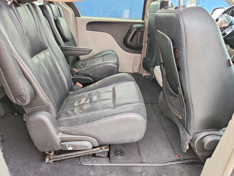 68439936 :رقم المزاد ، 2C4RC1BG0DR745986 vin ، 2013 Chrysler Town & Country مزاد بيع