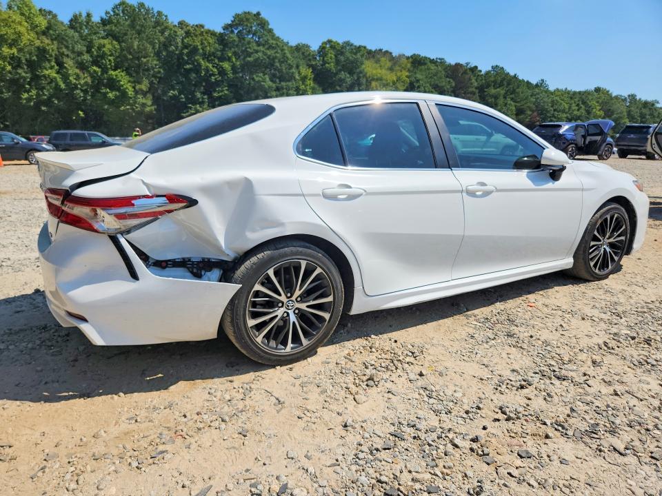 Продажа на аукционе авто 2018 Toyota Camry, vin: 4T1B11HK1JU639513, номер лота: 68928876