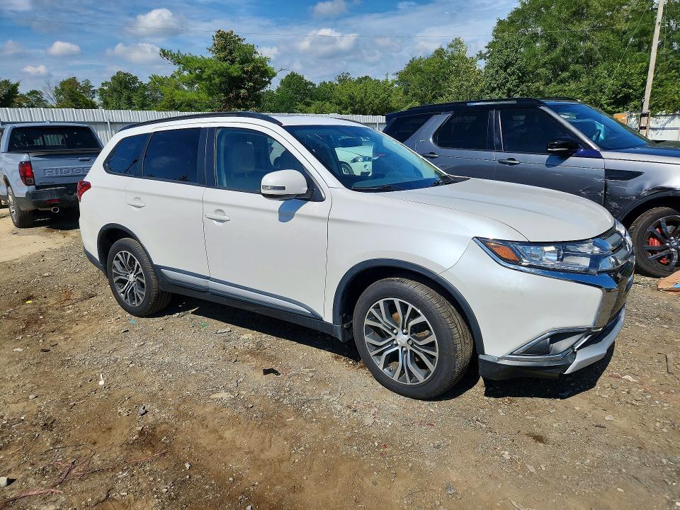 68645846 :رقم المزاد ، JA4AZ3A36GZ008317 vin ، 2016 Mitsubishi Outlander مزاد بيع