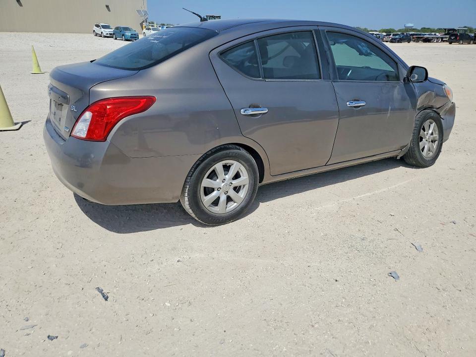 2012 Nissan Versa მანქანა იყიდება აუქციონზე, vin: 3N1CN7AP4CL839811, აუქციონის ნომერი: 69030106
