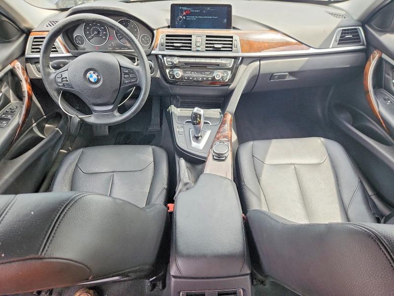 70012566 :رقم المزاد ، WBA8E5G51GNU20511 vin ، 2016 Bmw 320 مزاد بيع