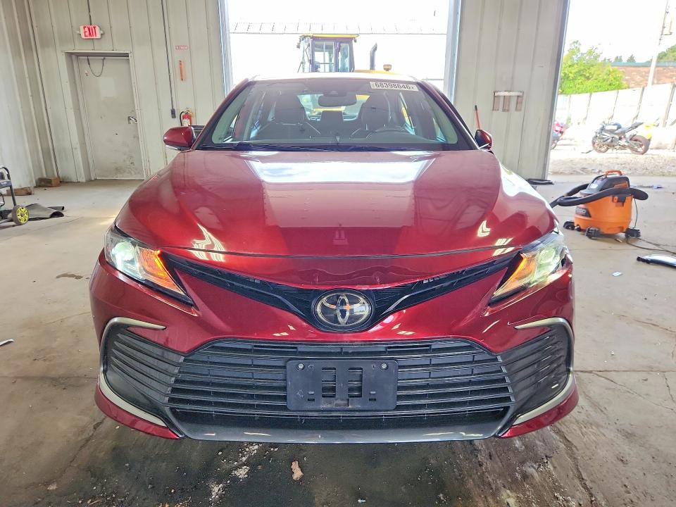 Продаж на аукціоні авто 2021 Toyota Camry, vin: 4T1R11AK2MU577195, номер лоту: 68398646