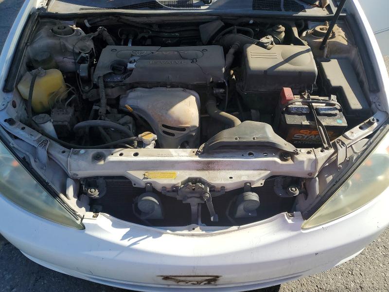 70557626 :رقم المزاد ، JTDBE30KX20106908 vin ، 2002 Toyota Camry مزاد بيع