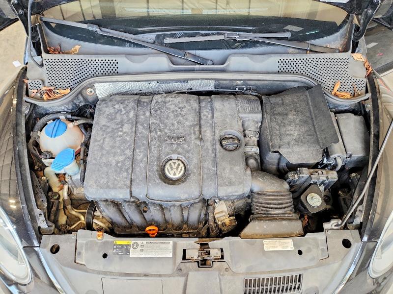 2013 Volkswagen Beetle მანქანა იყიდება აუქციონზე, vin: 3VW5P7AT6DM811885, აუქციონის ნომერი: 66926786