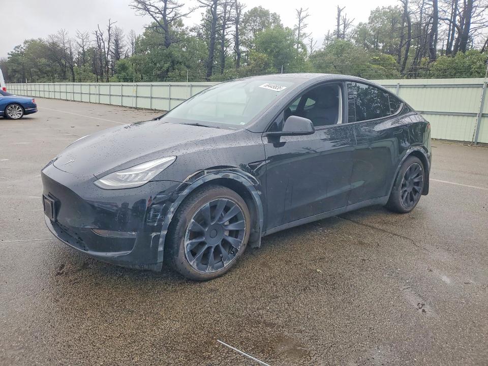 69449836 :رقم المزاد ، 5YJYGDEE0MF301000 vin ، 2021 Tesla Model Y مزاد بيع