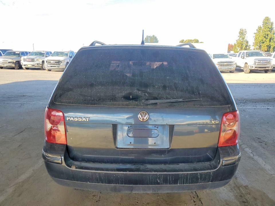2005 Volkswagen Passat მანქანა იყიდება აუქციონზე, vin: WVWWU63B05E129879, აუქციონის ნომერი: 67922056