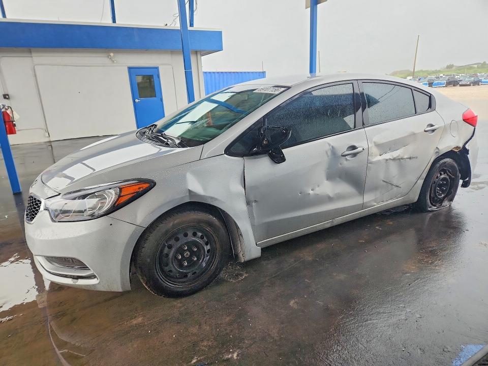 Auction sale of the 2015 Kia Forte, vin: KNAFK4A67F5393745, lot number: 69107156