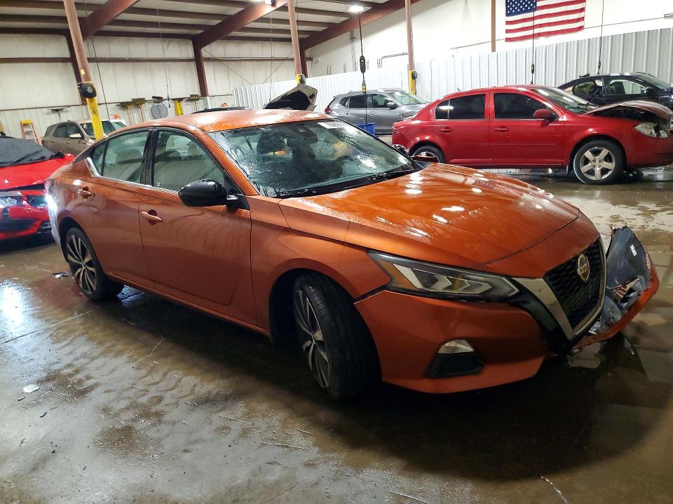 2022 Nissan Altima მანქანა იყიდება აუქციონზე, vin: 1N4BL4CWXNN421313, აუქციონის ნომერი: 70682636