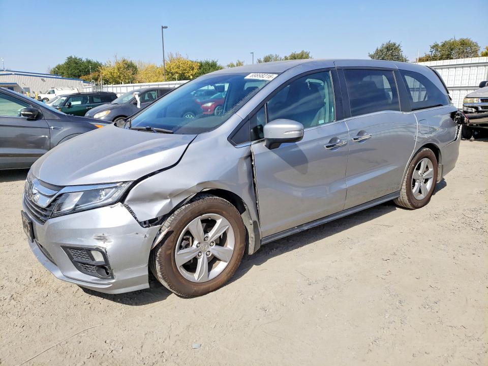 Продажа на аукционе авто 2019 Honda Odyssey, vin: 5FNRL6H7XKB008825, номер лота: 69898216