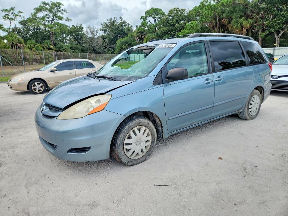 2007 Toyota Sienna მანქანა იყიდება აუქციონზე, vin: 5TDZK23C07S097422, აუქციონის ნომერი: 68745706