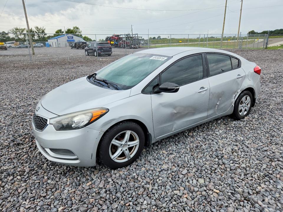 68490616 :رقم المزاد ، KNAFK4A61F5370140 vin ، 2015 Kia Forte مزاد بيع