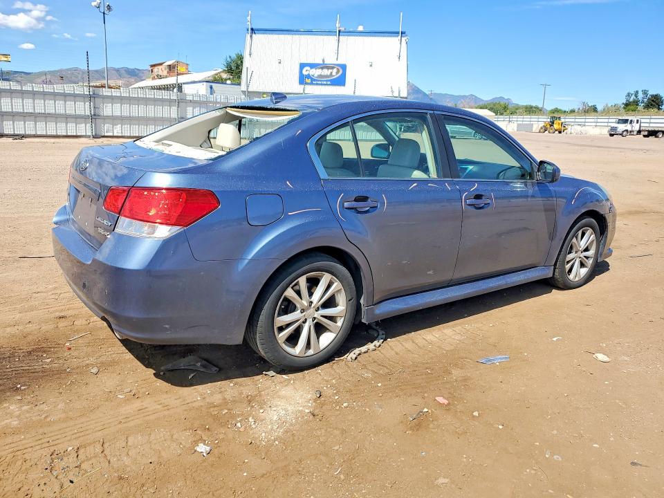 2014 Subaru Legacy მანქანა იყიდება აუქციონზე, vin: 4S3BMDM66E2004262, აუქციონის ნომერი: 68400646