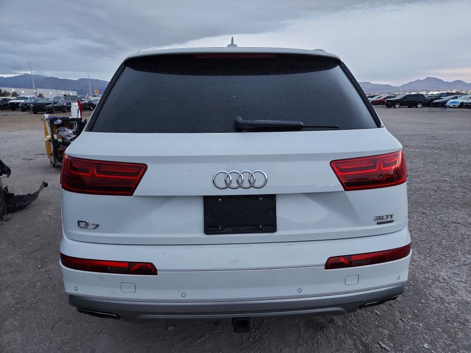 Продаж на аукціоні авто 2017 Audi Q7, vin: WA1LAAF73HD057053, номер лоту: 70748496