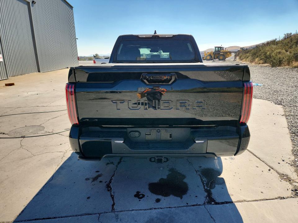 68216016 :رقم المزاد ، 5TFNA5DB6SX290945 vin ، 2025 Toyota Tundra مزاد بيع