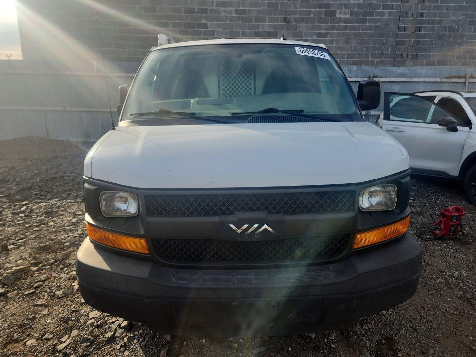 69550796 :رقم المزاد ، 1GCWGFCA2E1160685 vin ، 2014 Chevrolet Express G2500 مزاد بيع