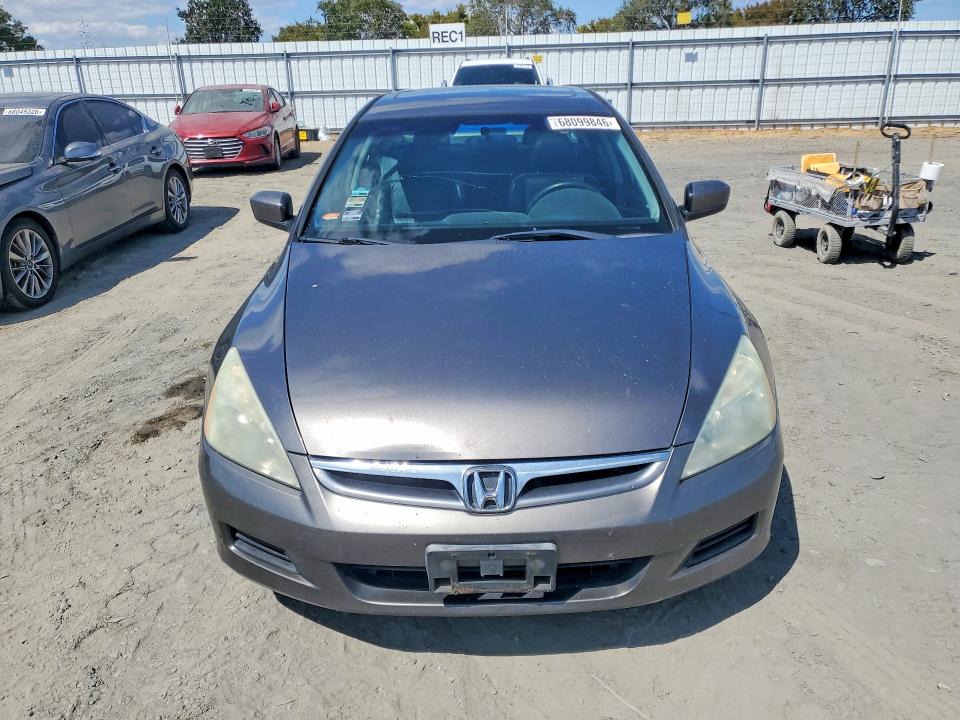 Продаж на аукціоні авто 2006 Honda Accord, vin: 1HGCM56856A168698, номер лоту: 68099846