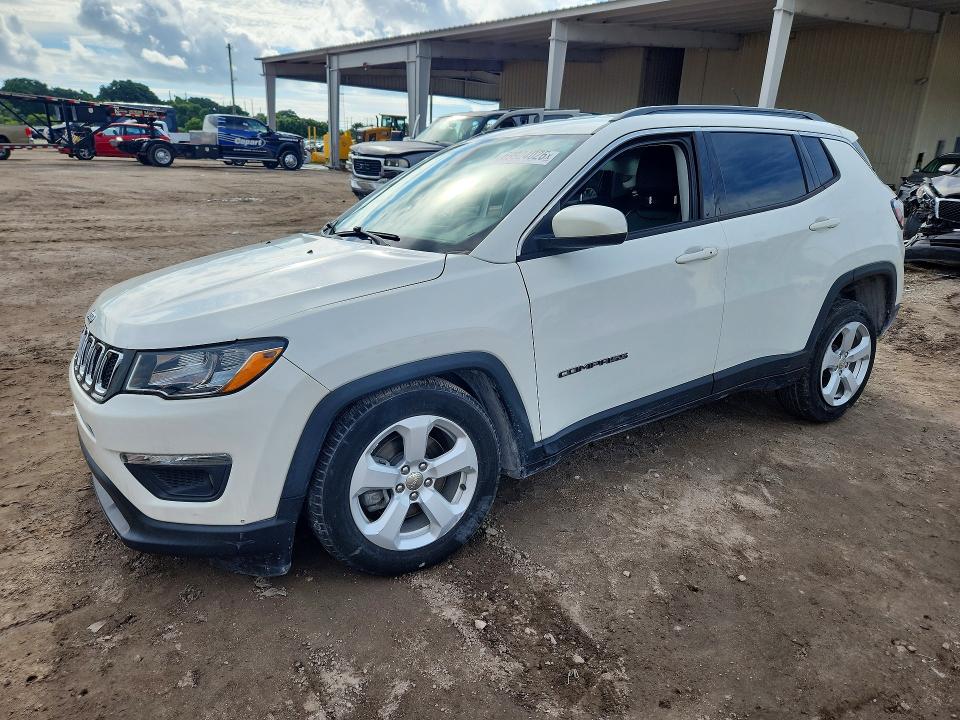69924026 :رقم المزاد ، 3C4NJCBB6KT809477 vin ، 2019 Jeep Compass مزاد بيع