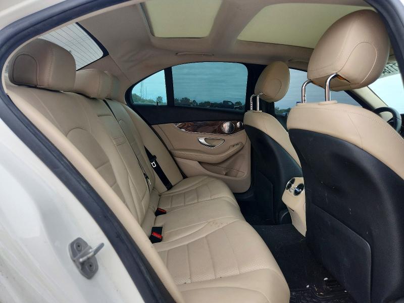 Продажа на аукционе авто 2015 Mercedes-benz C, vin: 55SWF4KBXFU064439, номер лота: 71184156