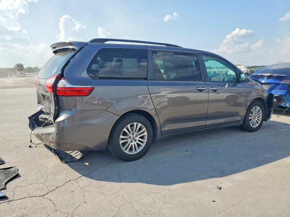Продажа на аукционе авто 2017 Toyota Sienna, vin: 5TDYZ3DC3HS796234, номер лота: 68409416
