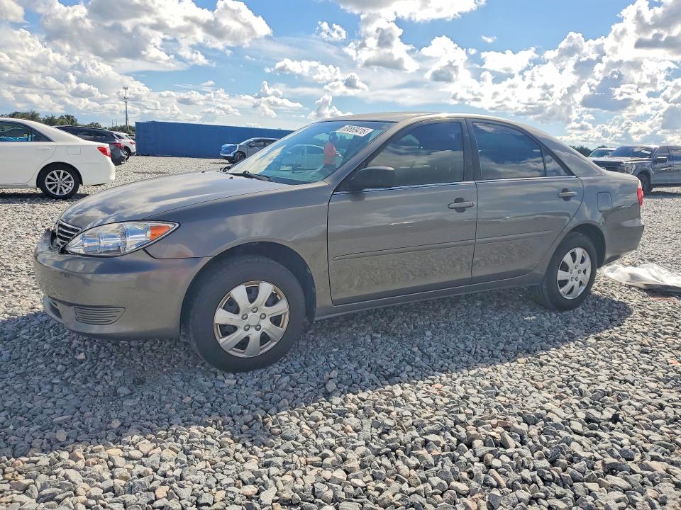 2006 Toyota Camry მანქანა იყიდება აუქციონზე, vin: 4T1BE32K26U730001, აუქციონის ნომერი: 69869416