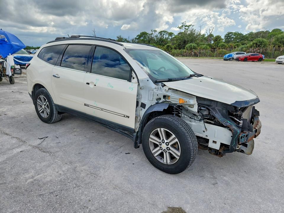 69199026 :رقم المزاد ، 1GNKRHKD5FJ112378 vin ، 2015 Chevrolet Traverse مزاد بيع