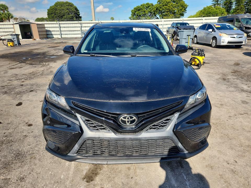 Aukcja sprzedaży 2021 Toyota Camry, vin: 4T1G11AK4MU590554, numer aukcji: 67637126