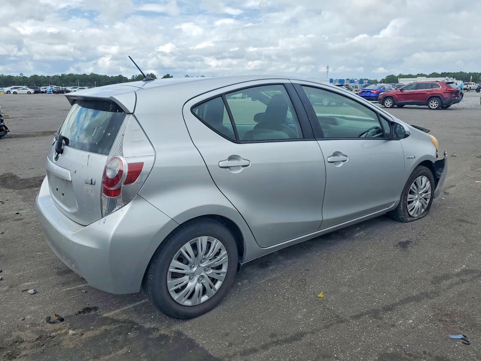 Продаж на аукціоні авто 2013 Toyota Prius C, vin: JTDKDTB34D1048865, номер лоту: 69892746