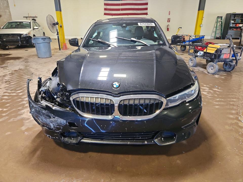 67433626 :رقم المزاد ، 3MW5R7J00M8C06513 vin ، 2021 Bmw 330xi مزاد بيع