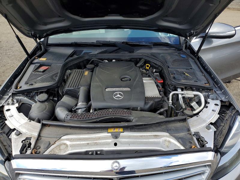 70056586 :رقم المزاد ، 55SWF4KBXFU035751 vin ، 2015 Mercedes-benz C مزاد بيع